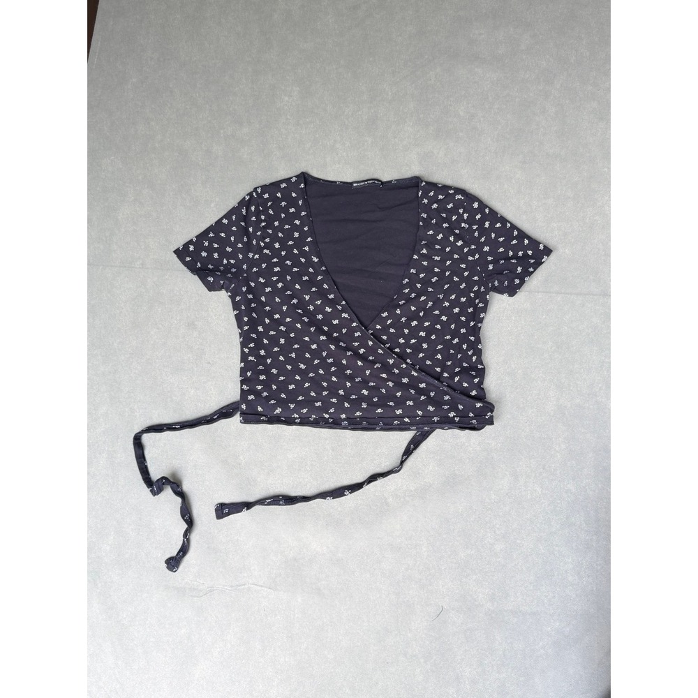 Brandy Melville Navy Blue Floral Short Sleeve Wrap Crop Top One Size